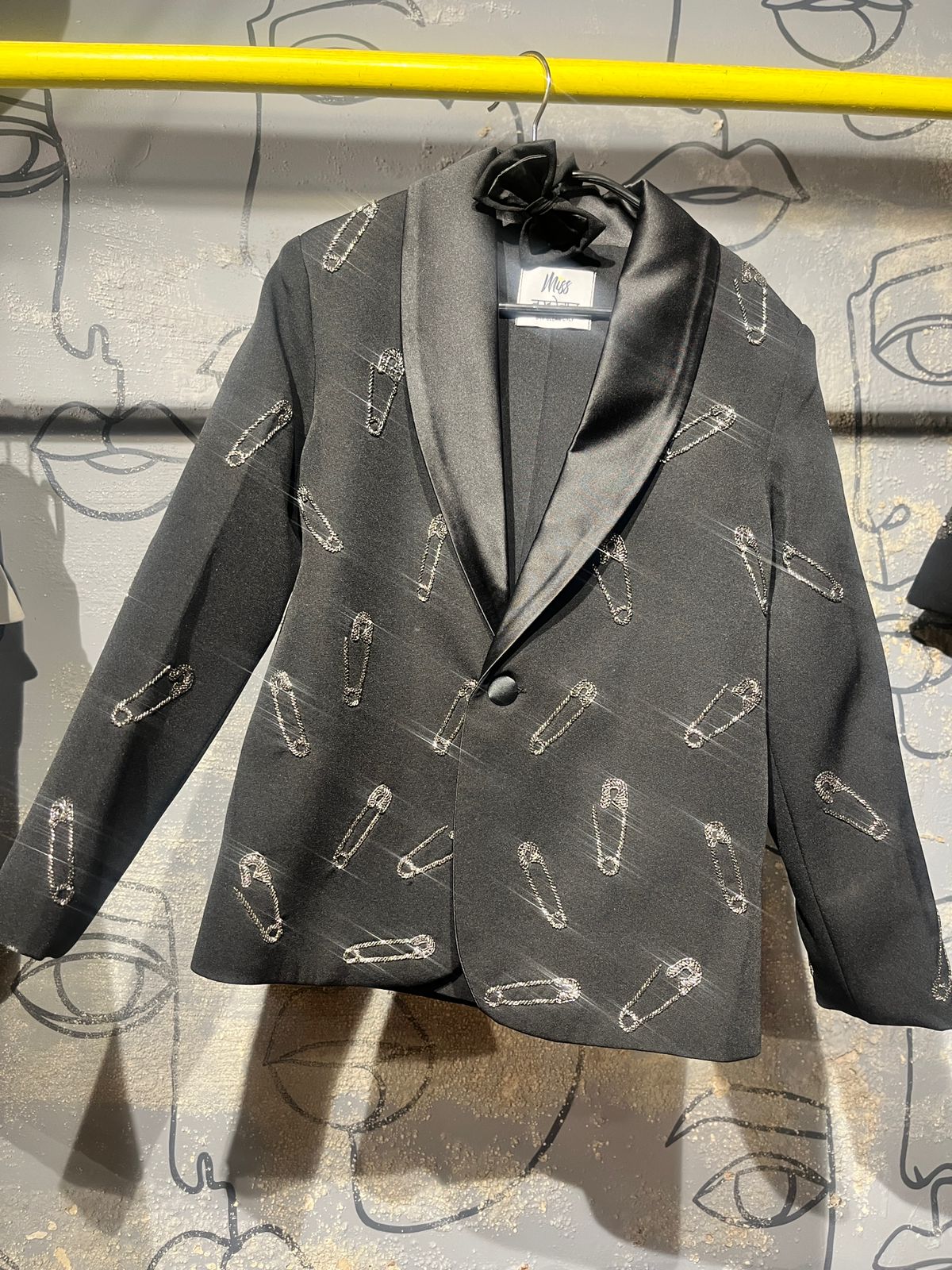 SAFETY SWAG BLAZER SET