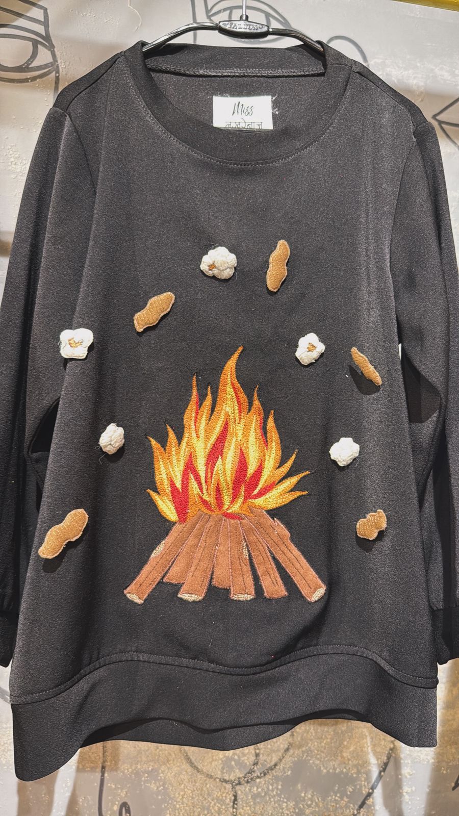 PEANUTS & POPCORN DIY SWEATSHIRT
