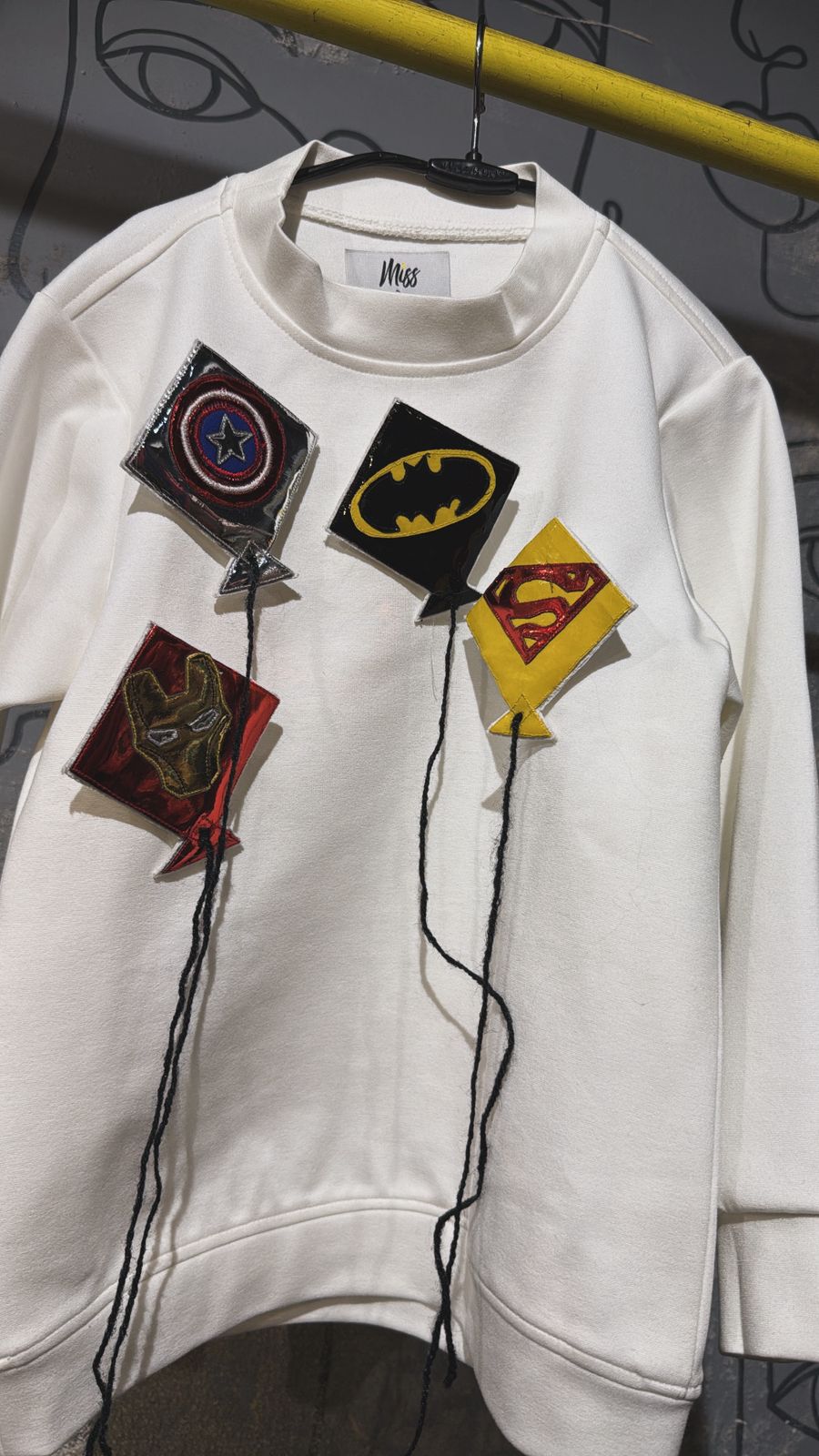 KITE DIY SWEATSHIRT
